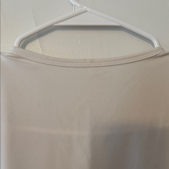 White Crop Top with Blue Shell Design - Picture 3 of 3